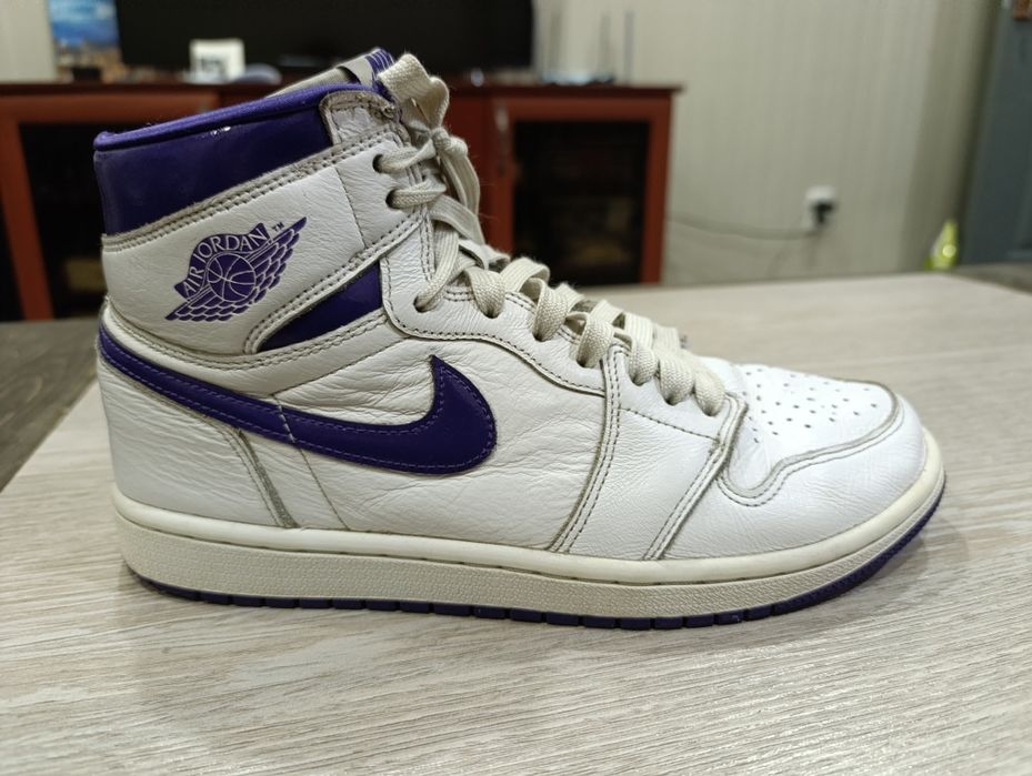 Продам кроссовки Nike Air Jordan 1 Purple White