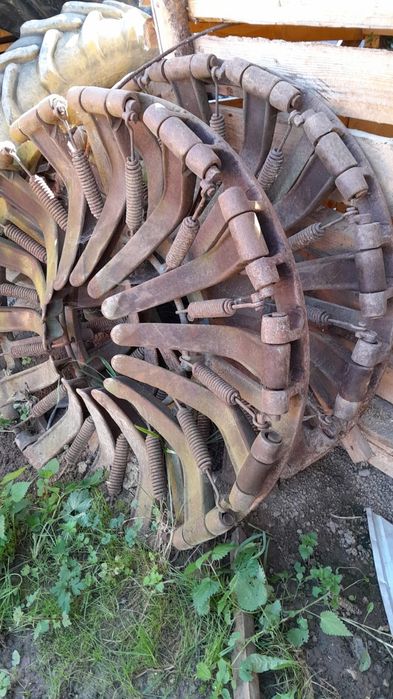 Vând antiderapante de pus pe roți la tractor