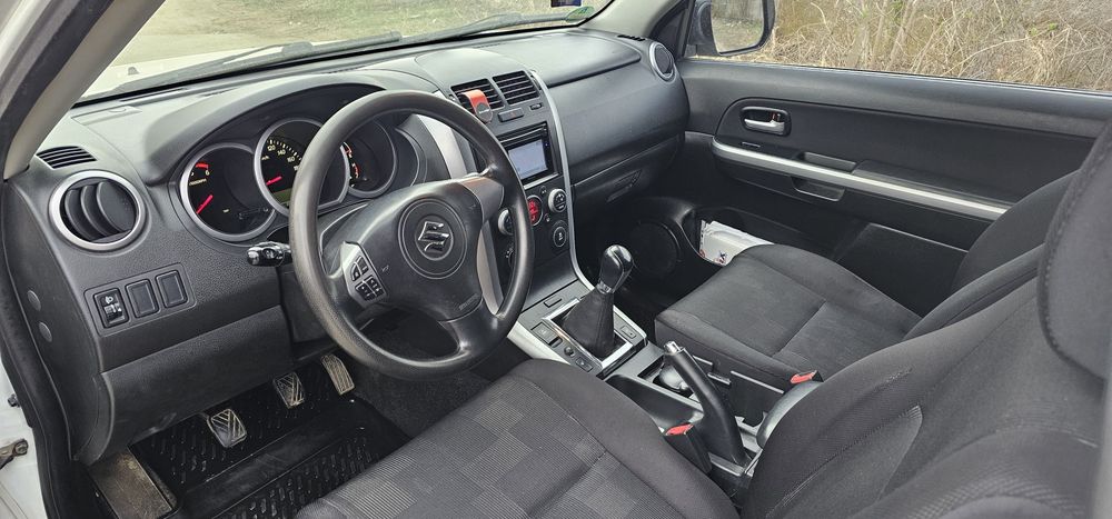 Vând Suzuki Grand Vitara 3 usi