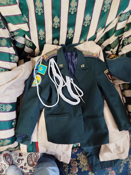 Продали форму Жас сарбаз