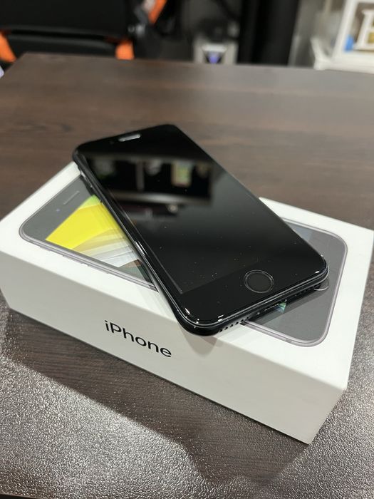 IPHONE SE 2020 64GB 100% БАТЕРИЯ Отлично състояние