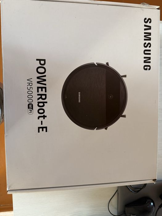 Робот пылисос срочно !