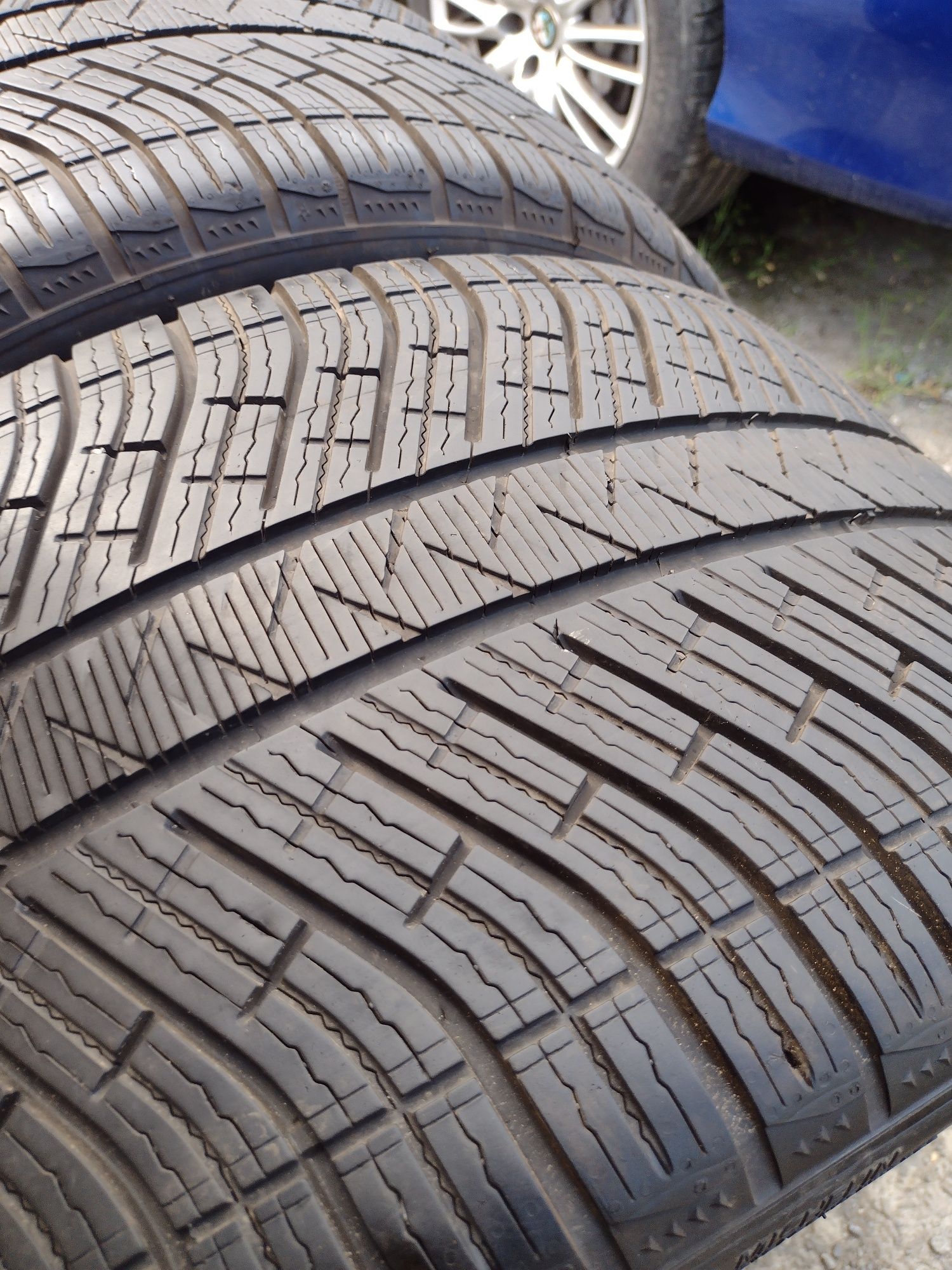Перфектни 2бр.305/35/21 Michelin PS4 suv dot3523