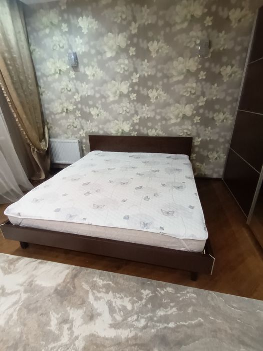 Отдам бесплатно кровать с матрасом