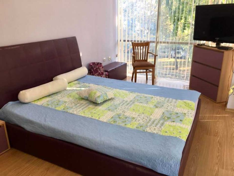 Дава се под наем Тристаен апартамент в Бургас, Братя Миладинови - 90 кв.м за 178.5 € - Снимка #1