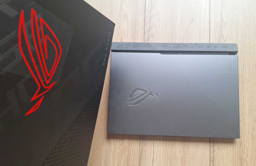 15.6' 144Hz Asus ROG Strix Ryzen 7 6800H/RTX 3050 4GB GDDR6/16GB/512GB