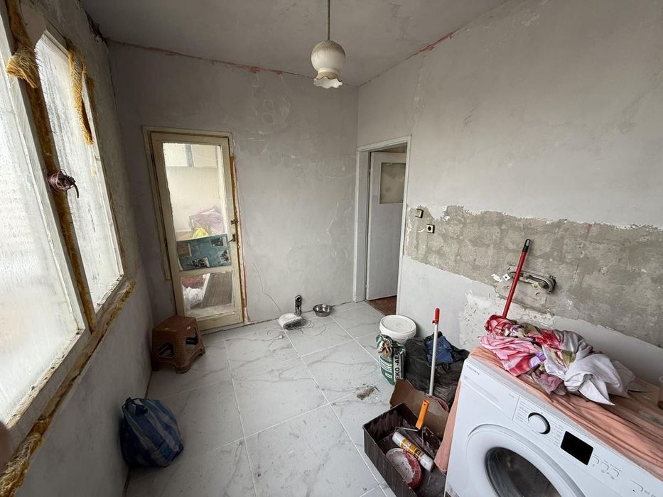 Продава се Двустаен апартамент в София, Обеля 2 - 65 кв.м за 1616 €/кв.м - Снимка #2