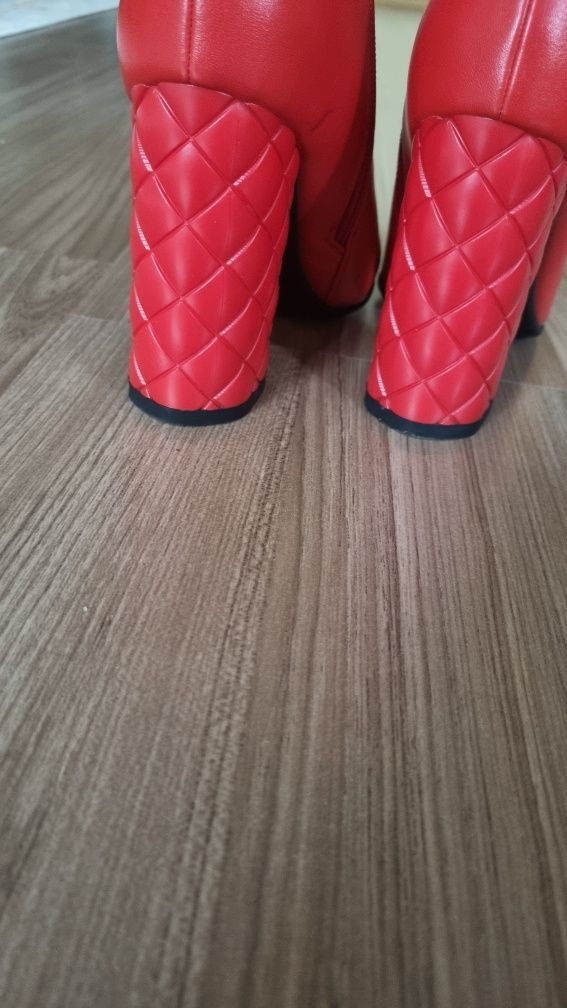 Нови дамски боти