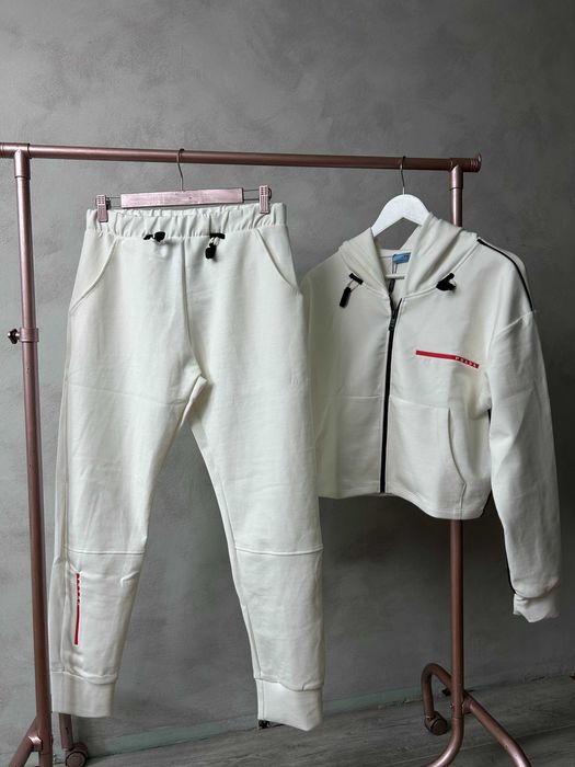 Дамски екип Prada