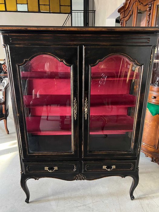 Vitrina Baroc,recent resaturata!