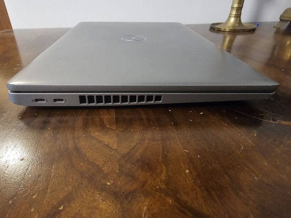 Laptop Dell Latitude 5520 i7-1156G7, 16Gb DDR4, 512 NVME Kioxia, SH