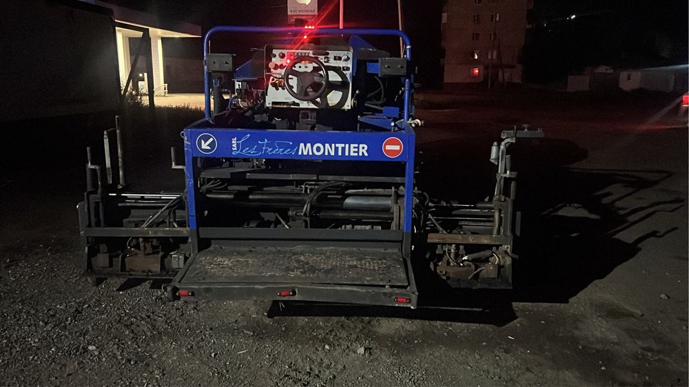 Сдам укладчик, каток 3-тонник,