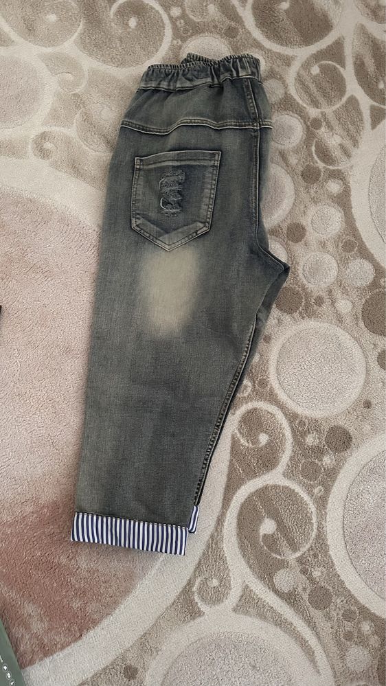Укороченные джинсы на размер 44-48