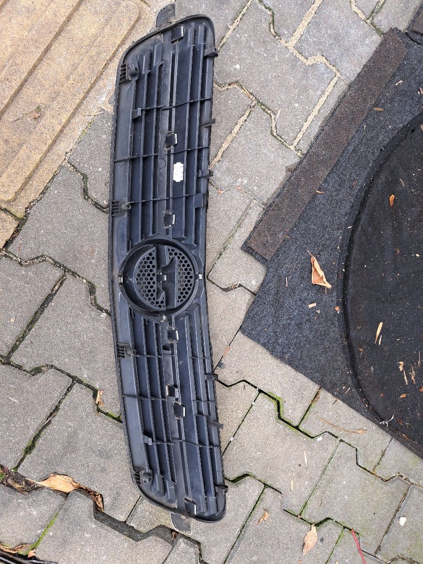 Оригинална решетка за Opel Meriva