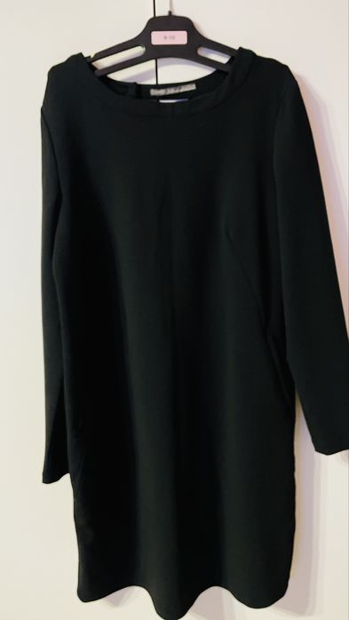 Rochie Gaudi neagra cu maneca lunga