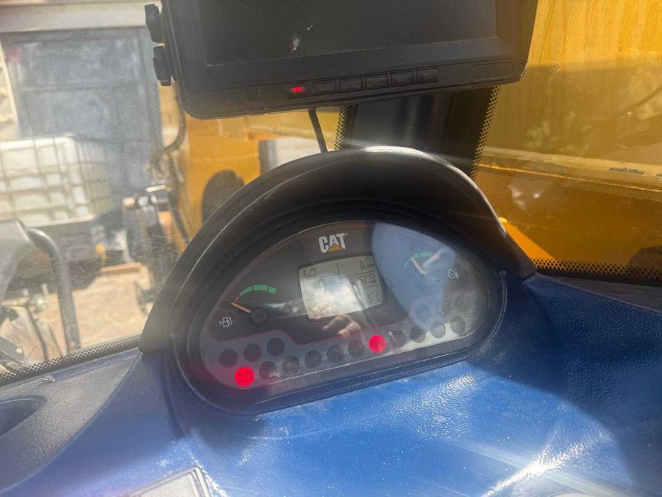 Incarcator frontal CAT telescopic TH337