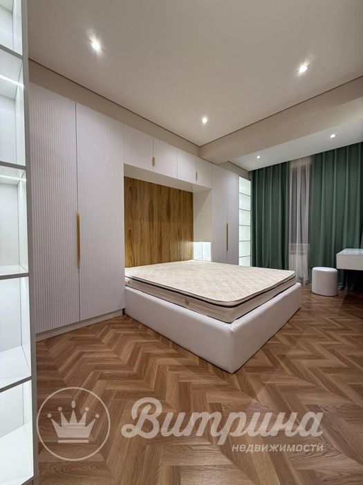 Продается 2 комнатная квартира на Юнусабаде, ЖК Парламент