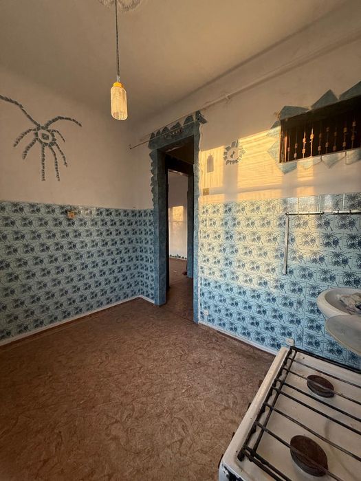 Продаётся 1 кв р-н Достык Молл 2ой этаж