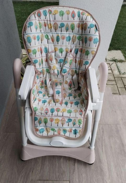 Scaun pentru bebeluși !