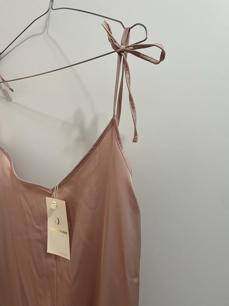 Рокля от Vintage Summer, нова с етикет