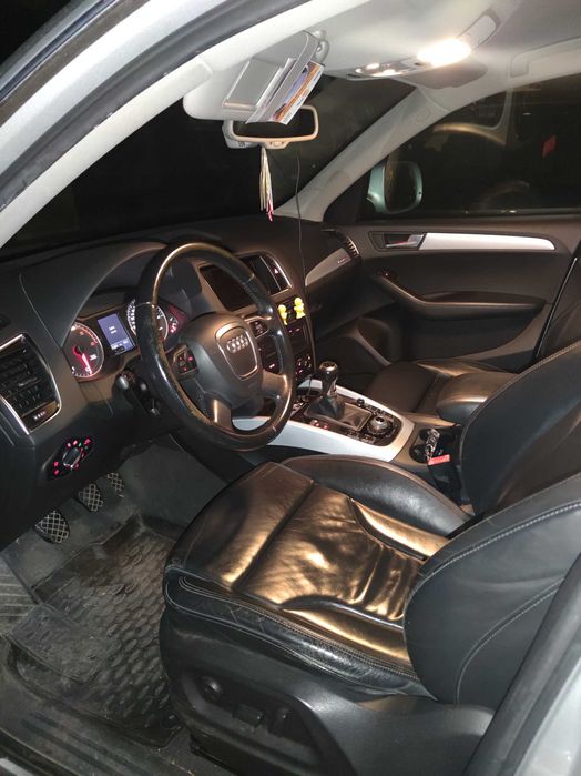 Audi Q5 170 cp an 2009 cv manuală euro 4