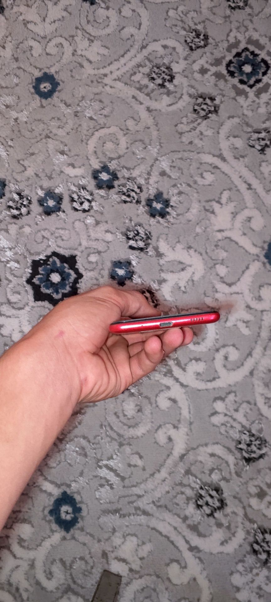 Samsung Galaxy a11 sotiladi pamyat 32gb holati yaxshi narxini kelisham