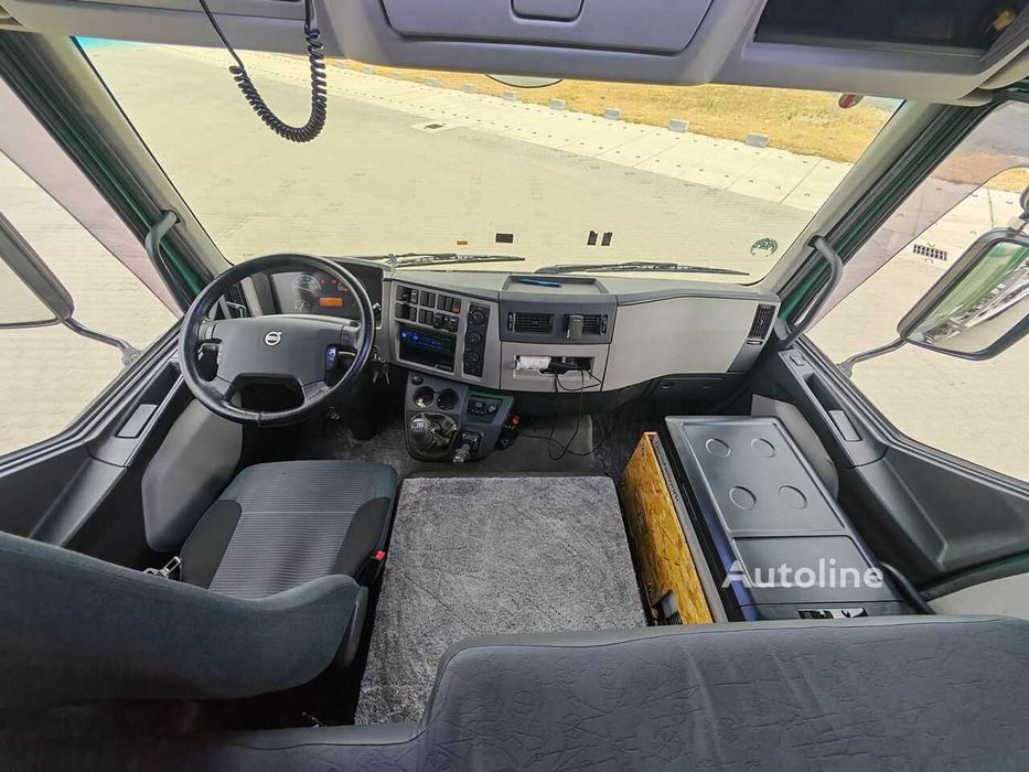 Transportor Volvo FL 280  5 pozitii