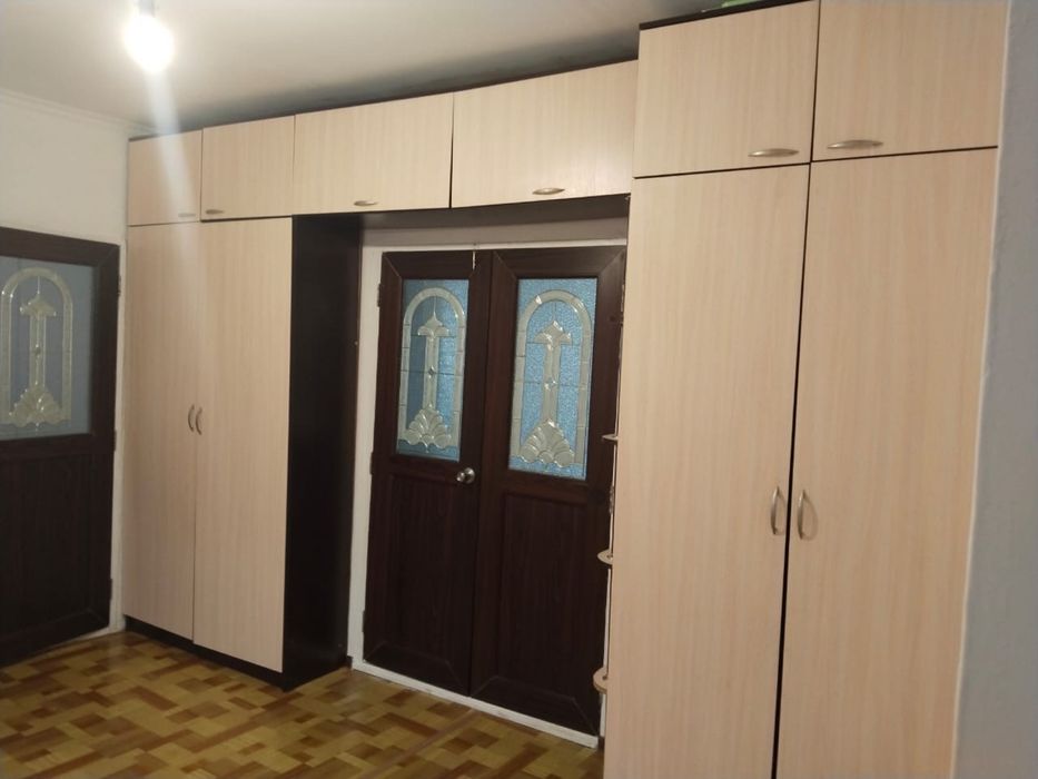 Продается шкаф для прихожей