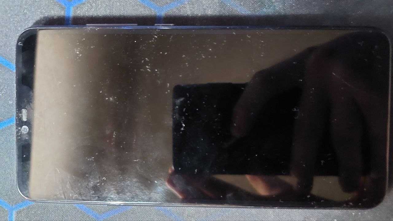 Xiaomi Note 10 и Mi 8 Lite