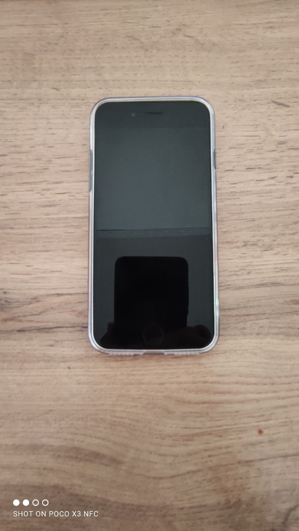 iPhone SE/Айфон се/память 128