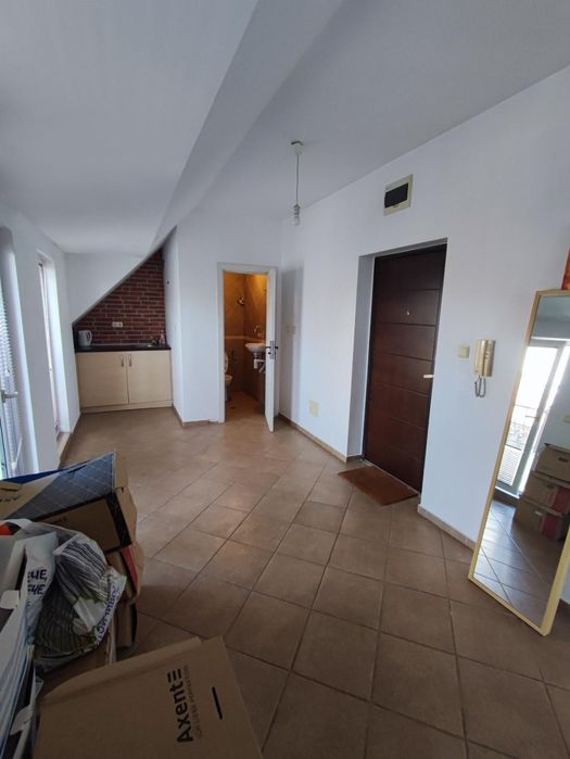 Продава се Офис в Бургас, Център - 48 кв.м за 2188 €/кв.м - Снимка #1