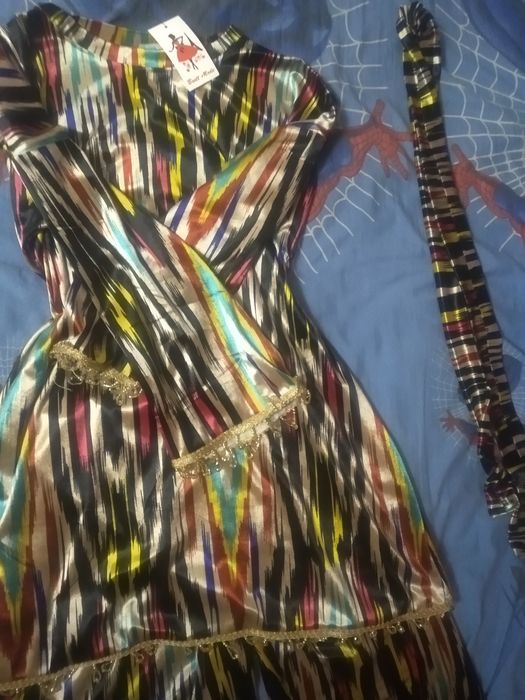 продаются женский платье разний