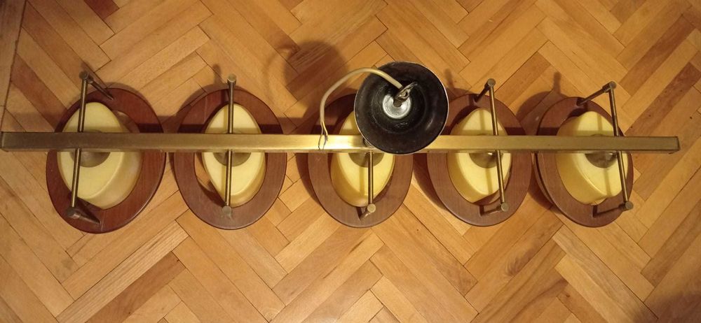 Lustra - model rar, foarte bine intretinuta