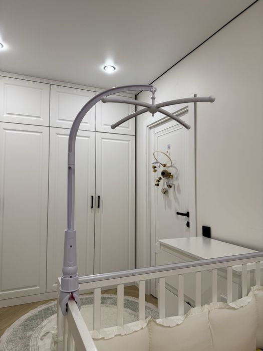 Держатель для мобиля в кроватку до 66см , кронштейн стойка