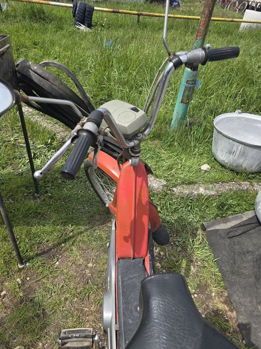 Vând moped 49cm piaggio