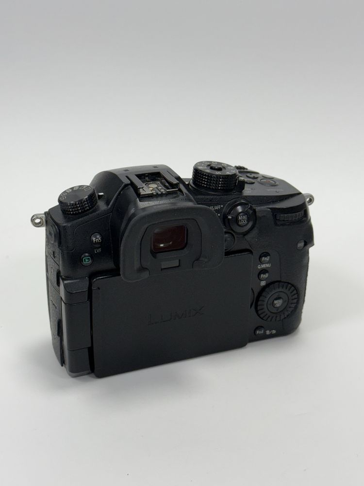 Фотоапарат Panasonik GH5 + обектив Panasonic Leica DG 12-60mm f 2.8-4