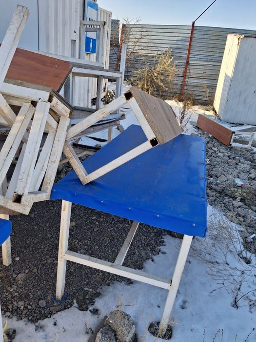 Стол стулья Продаётся