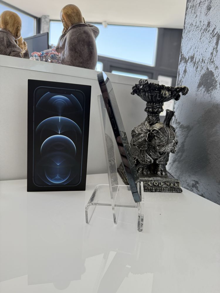 Vand iphone 12 pro max de 256 gb baterie 100%