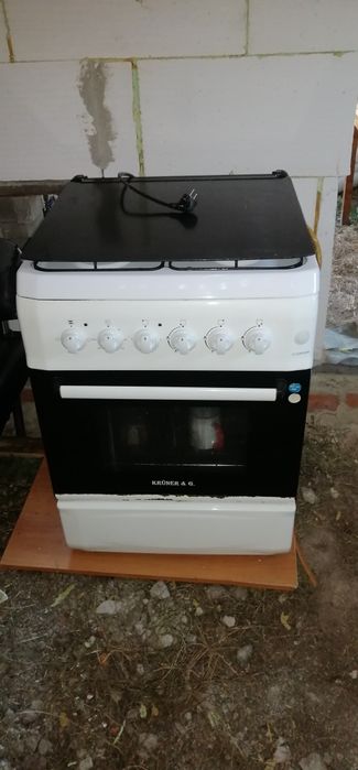 Продам газ плиту с духовкой