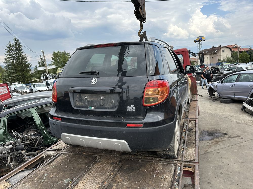 Suzuki SX4 На части