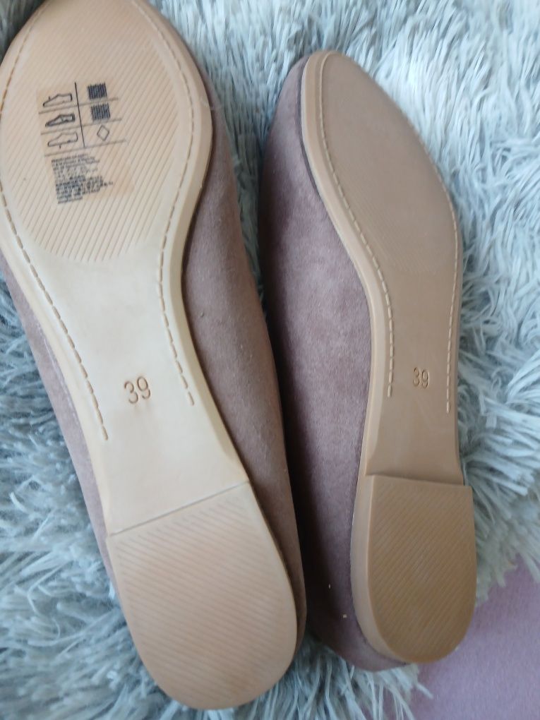 Обувки нови 39н  H&M