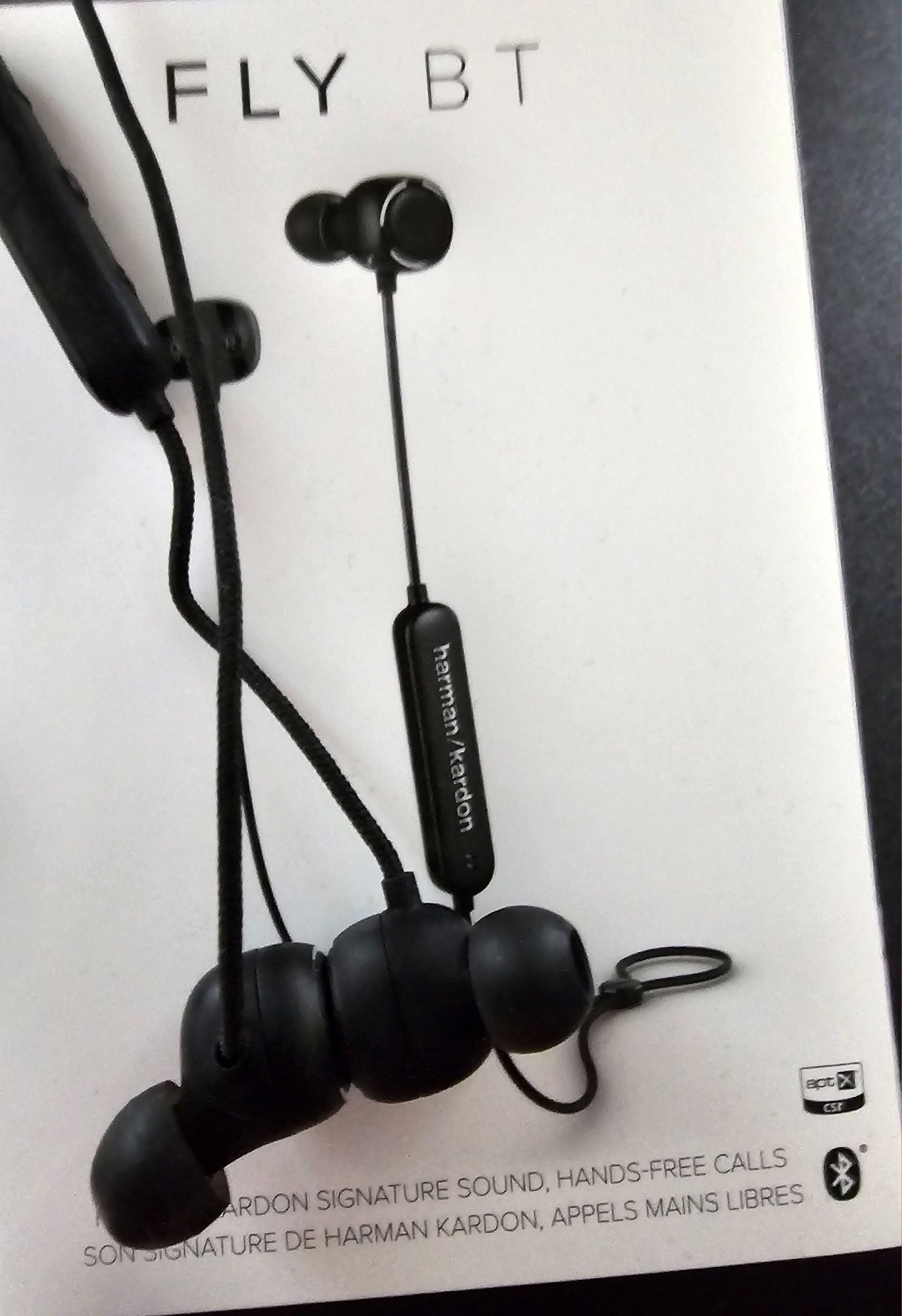 Слушалки Harman Kardon Fly BT, тип "тапи"