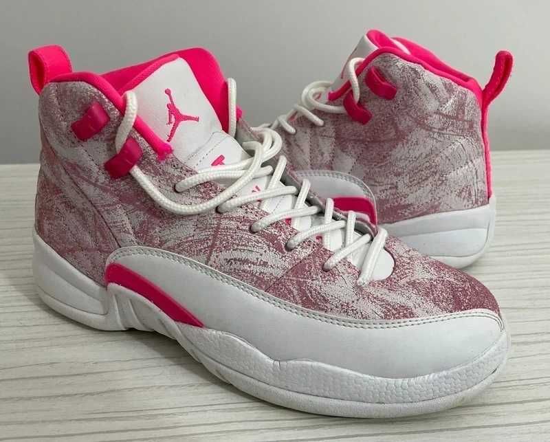 JORDAN 12 - Dama