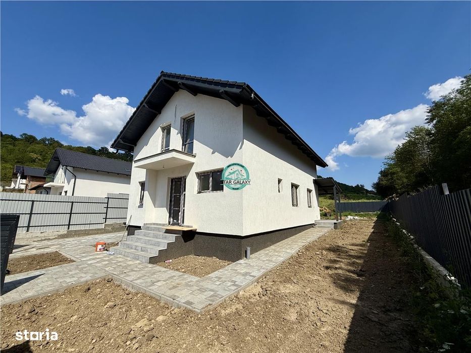 Casa noua cu 5 camere de vanzare semifinisata, teren 500 mp in Corunca