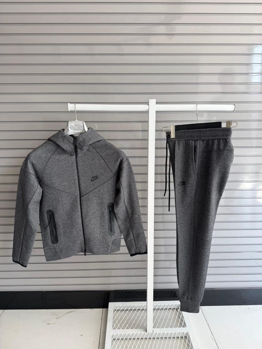 Nike комплект от две части