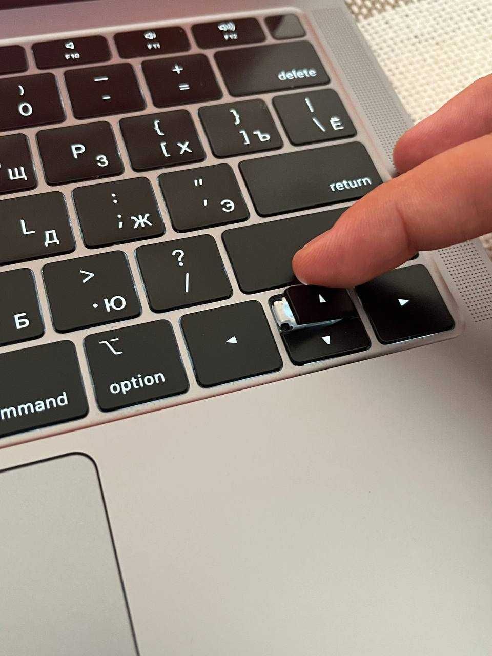 MacBook Air 13 Retina, i5/8Gb/128Gb, 2018 г.