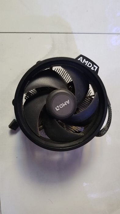 Cooler stock AM4 AMD Wraith Spire