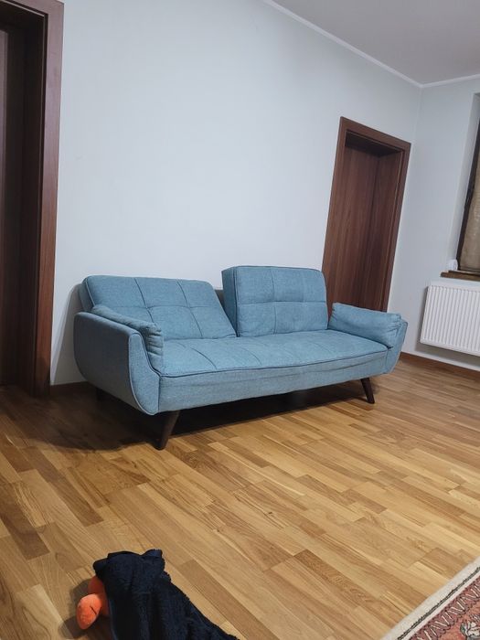 Vând canapea extensibilă