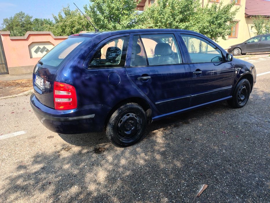 Vând Skoda Fabia combi 1.4 benzină an 2003.