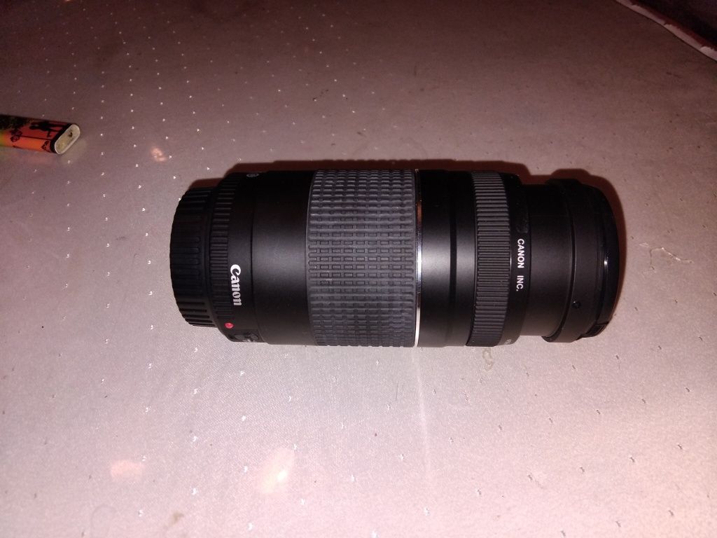 Обектив  Canon  ef75-300mm